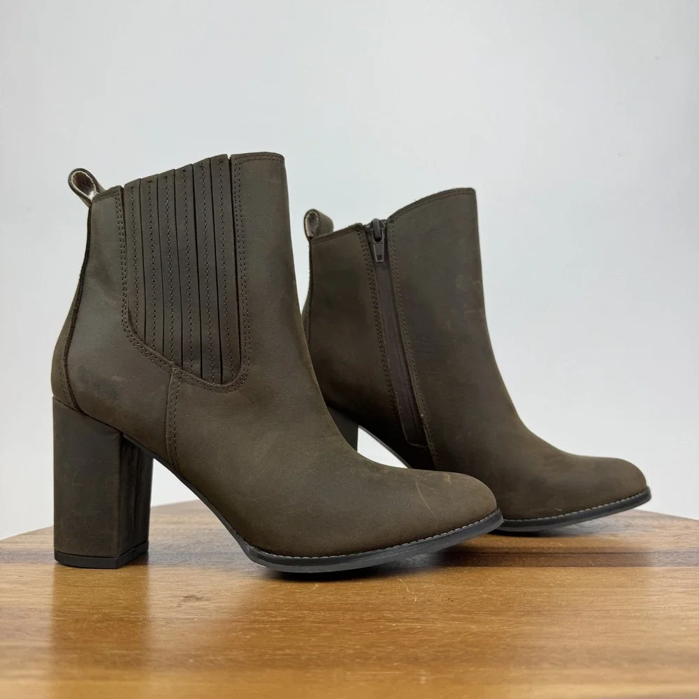 New Womens Blondo‎ Giada Brown Nubuck Heeled Chelsea Ankle Booties Size 6.5 M
